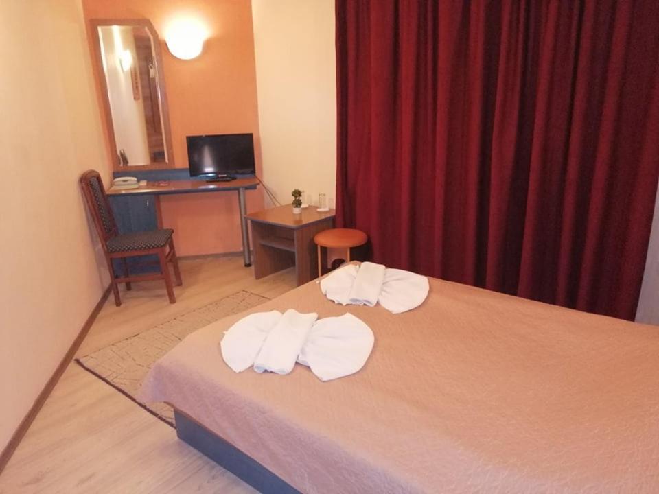 Хотел Омега Stara Zagora Esterno foto