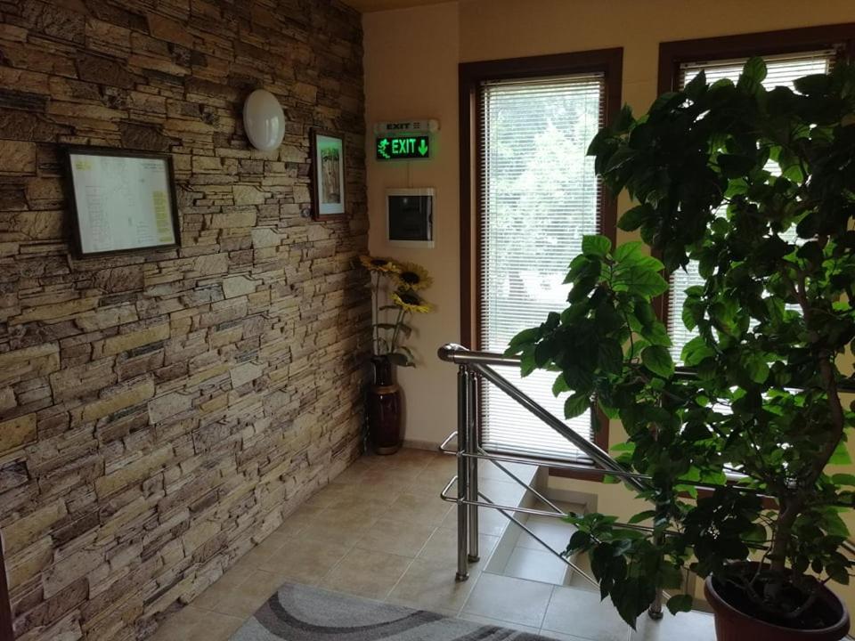 Хотел Омега Stara Zagora Esterno foto