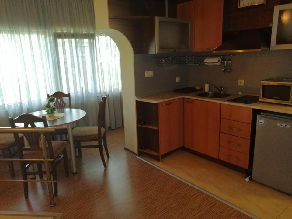 Хотел Омега Stara Zagora Esterno foto