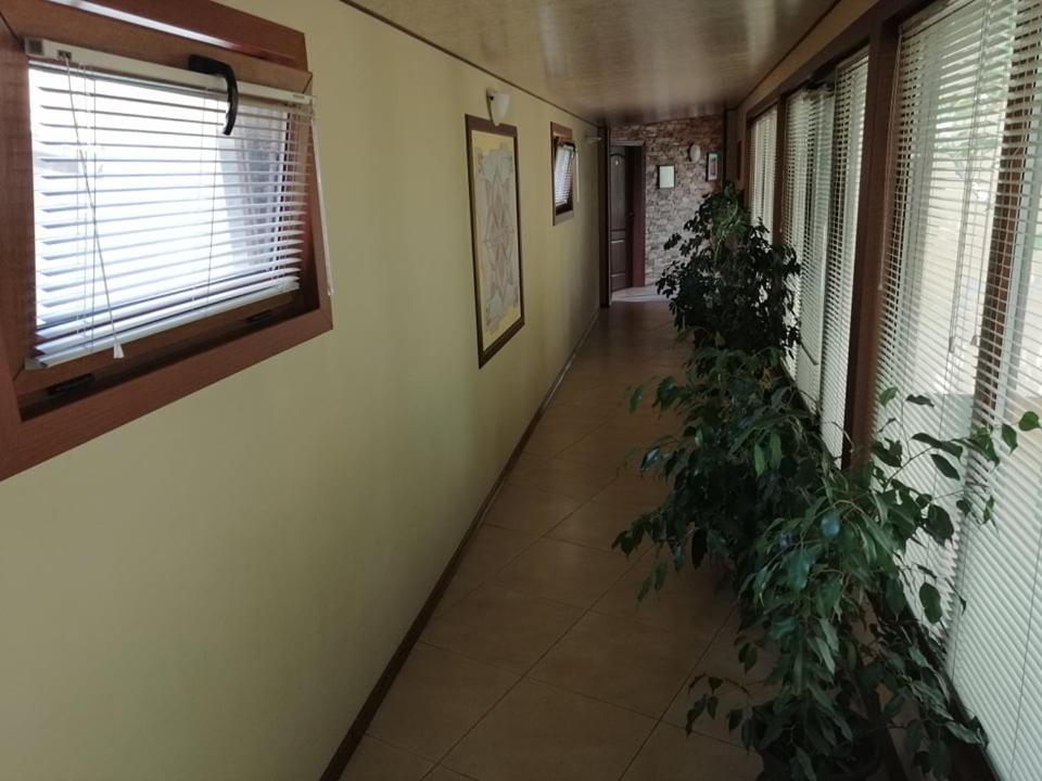 Хотел Омега Stara Zagora Esterno foto